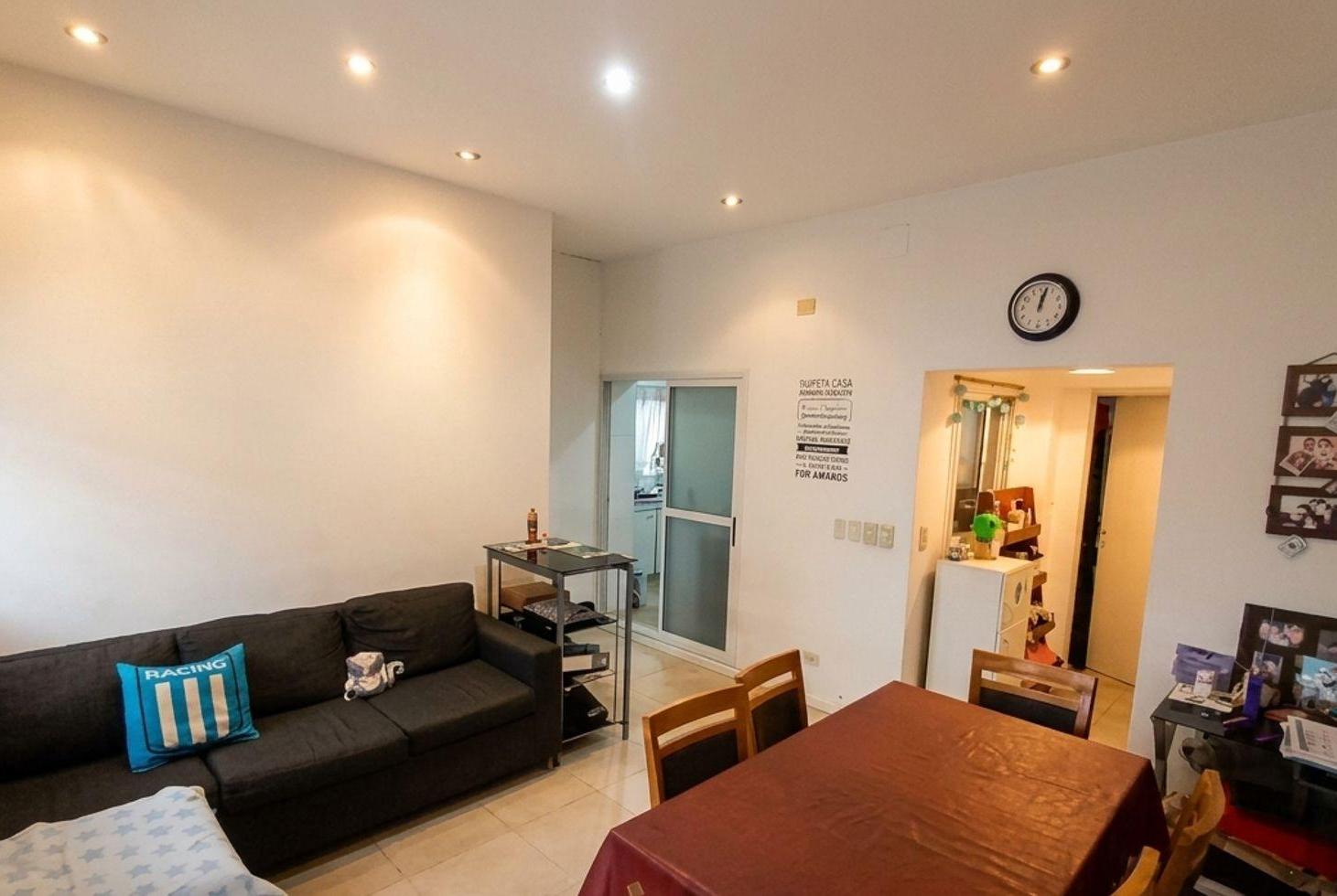 Foto de PH EN VENTA 3 AMBIENTES VILLA ADELINA BUENOS AIRES, imagen 1