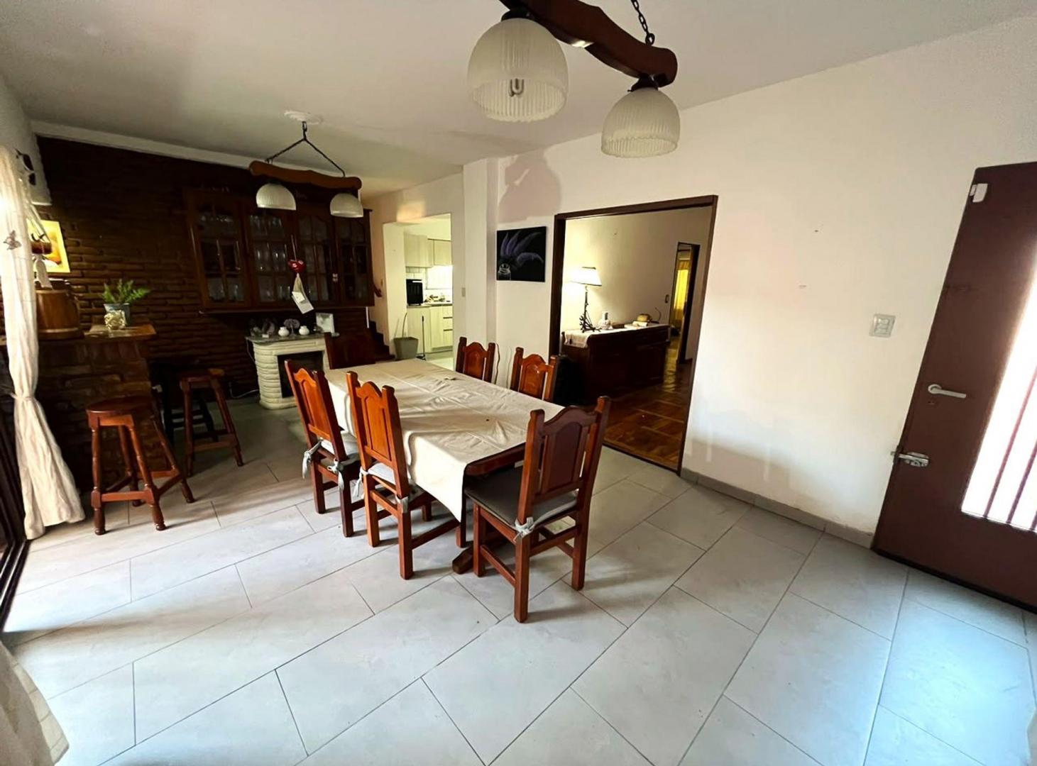 Foto de Excelente casa sobre lote propio en Villa Maipú, imagen 5