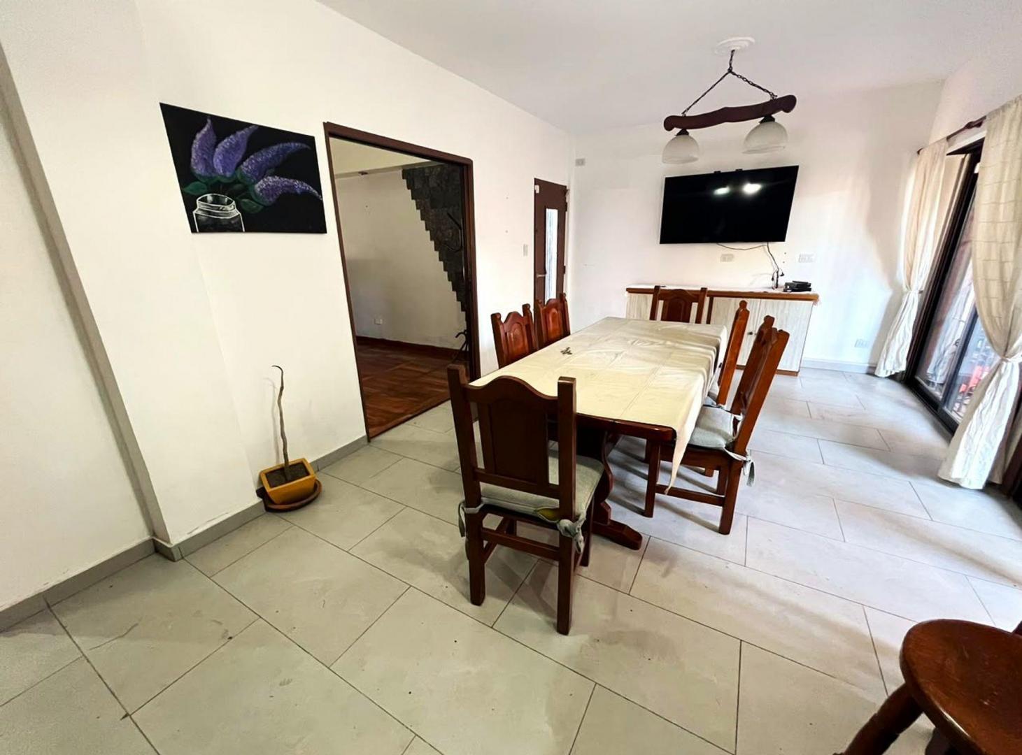 Foto de Excelente casa sobre lote propio en Villa Maipú, imagen 2