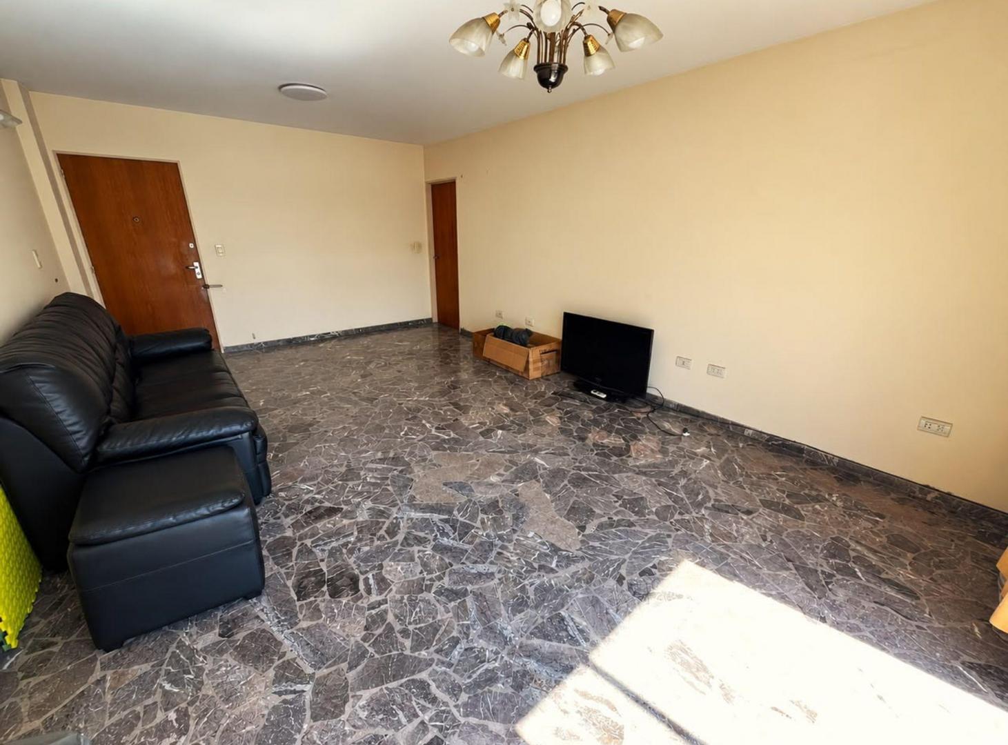 Foto de Departamento cuatro ambientes en San Martín Centro, imagen 2