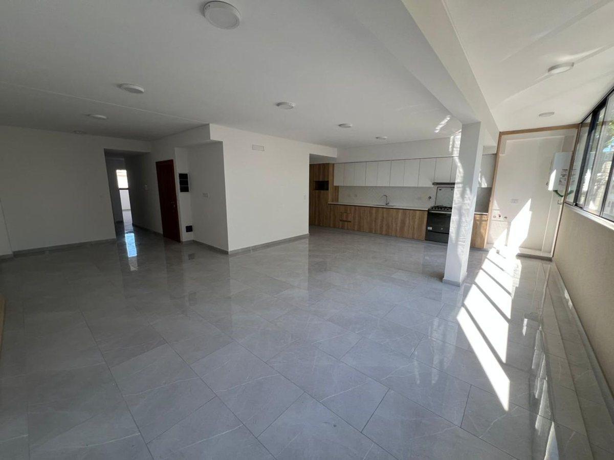 Foto de ESPECTACULAR PISO CUATRO AMBIENTES EN SAN ANDRÉS, imagen 2