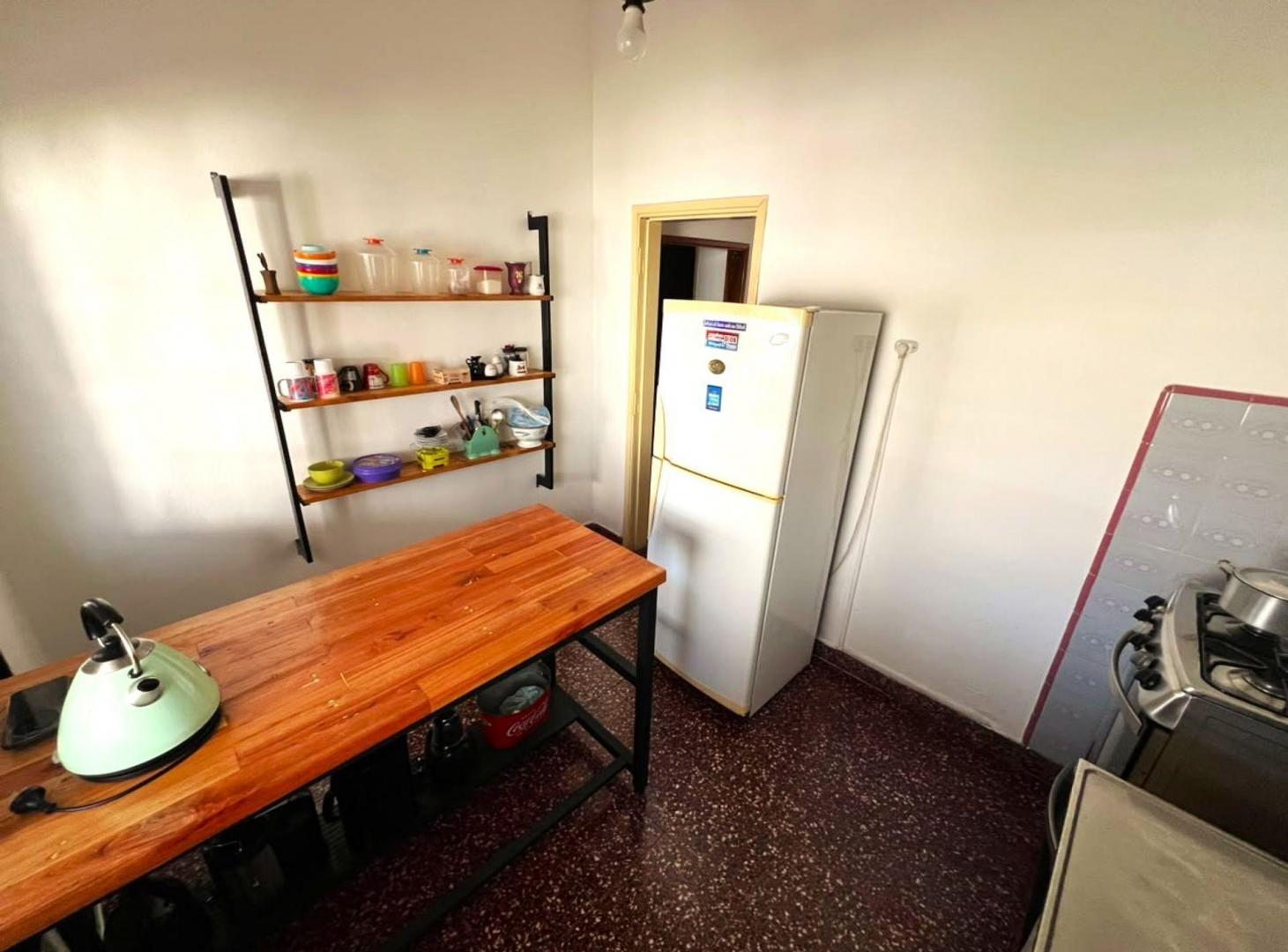 Foto de Casa de tres ambientes con jardín y pileta, imagen 5