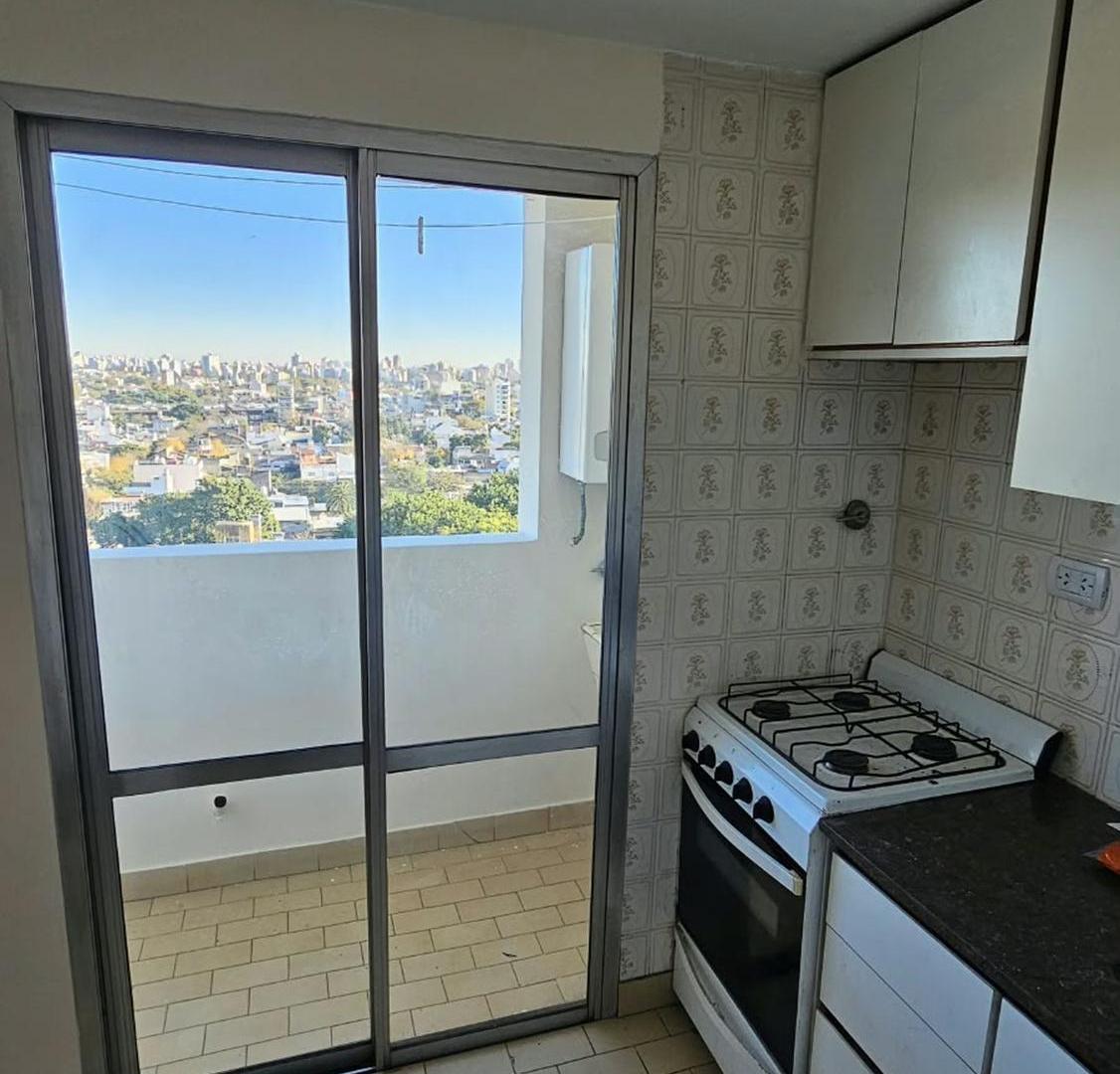 Foto de Alquiler con Balcon y Cochera Av. San Pedrito, imagen 5