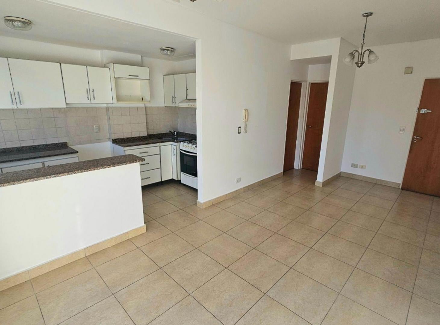 Foto de Departamento de 2 ambientes y medio con cochera, imagen 3