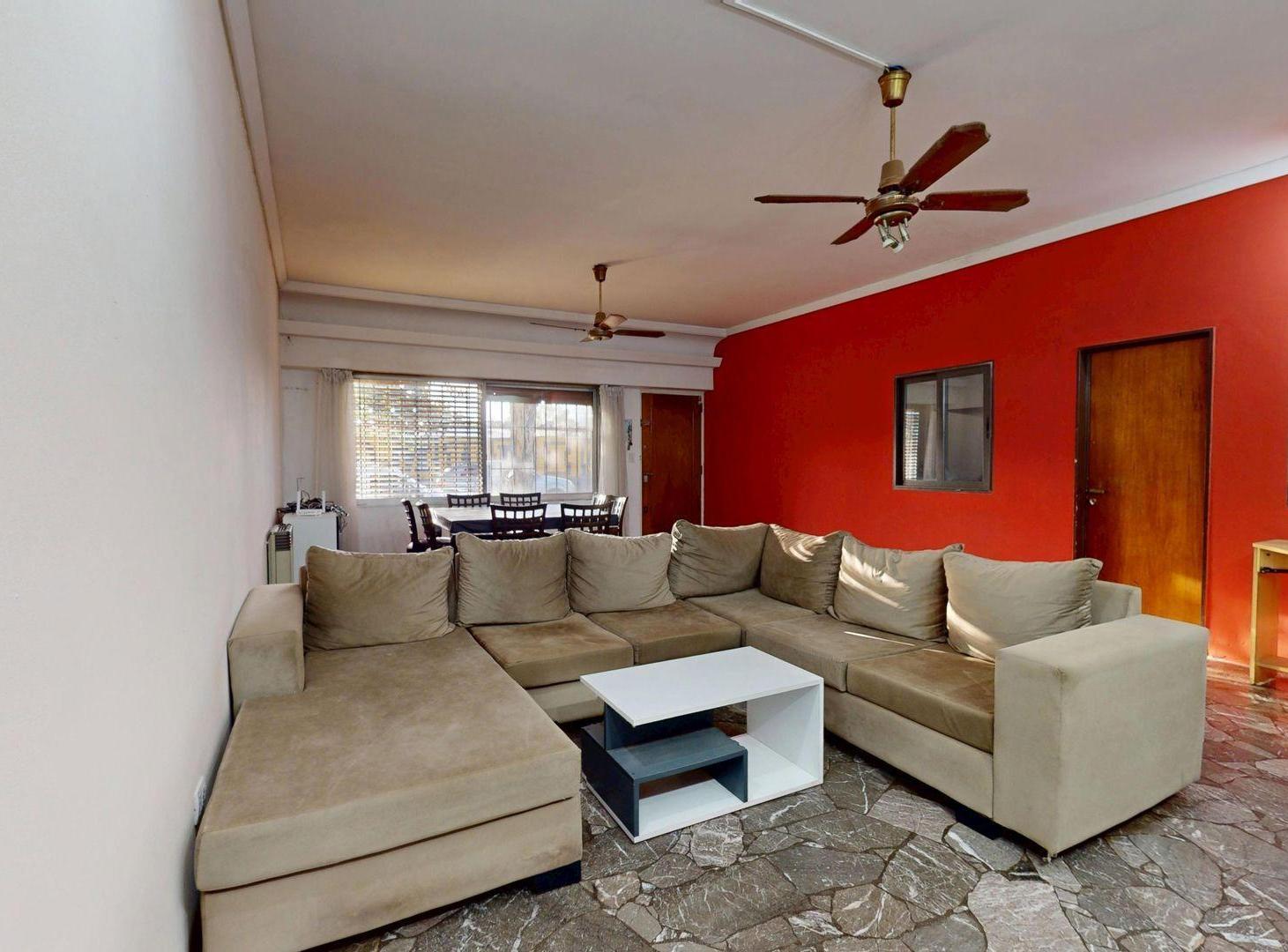 Foto de VTA CASA c MONOAMB PATIO BALCÓN TERRAZA PARRILLA, imagen 4