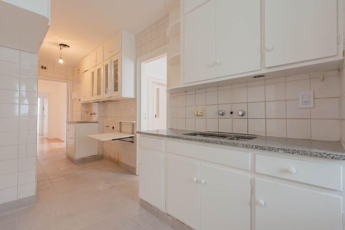 Foto de VENTA DEPARTAMENTO 4 AMBIENTES COCHERA RECOLETA, imagen 3