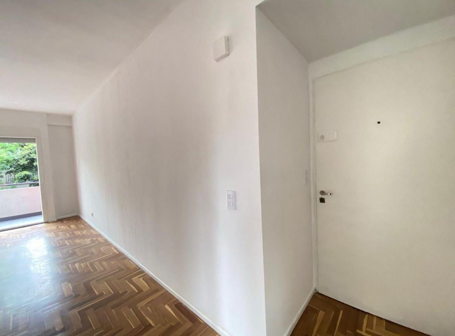 Foto de VENTA 2 AMB CON BALCÓN CORRIDO EN COGHLAN, imagen 3
