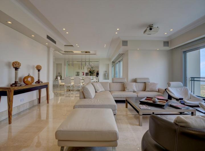 VENTA IMPECABLE CHATEAU 5 AMBIENTES. 2 COCHERAS. PUERTO MADERO 4