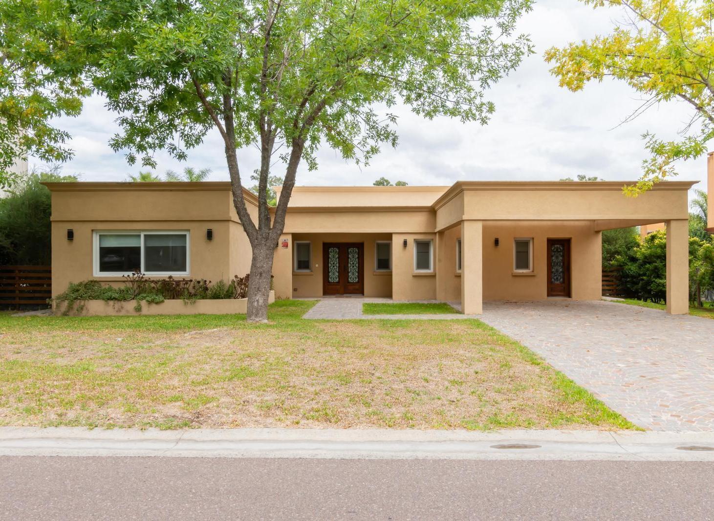 Venta Casa en La Reserva Cardales L51