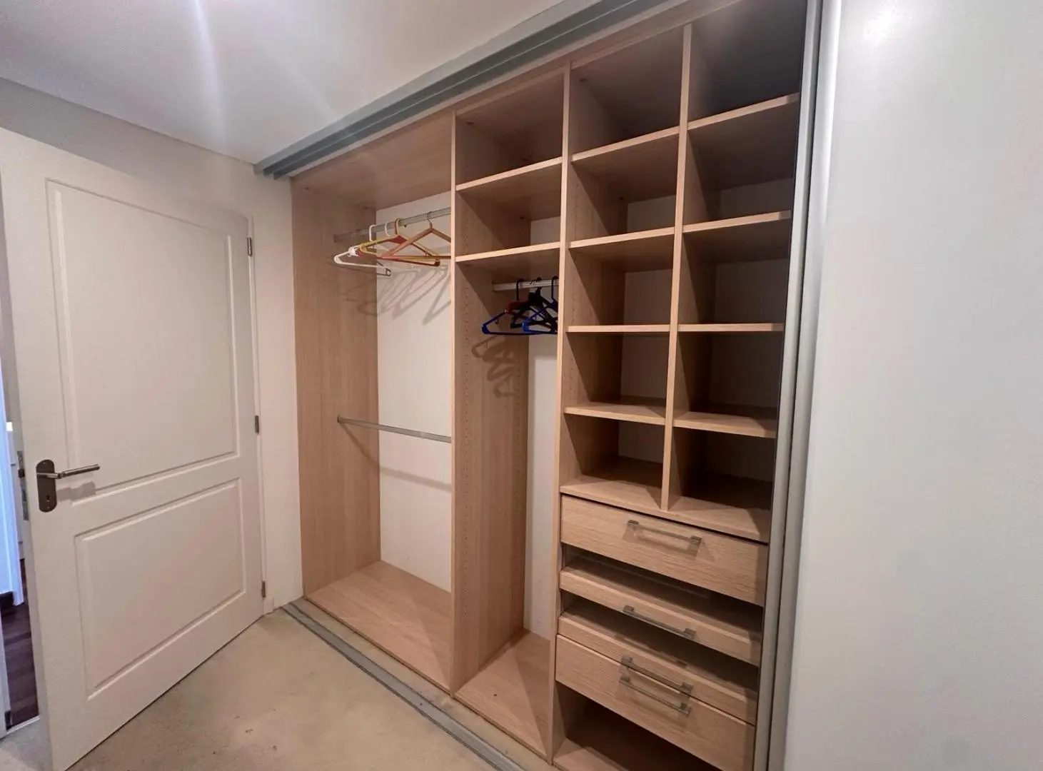Alquiler 3 Ambientes Amueblado en Zencity Puerto Madero. Incluye Cochera. 4
