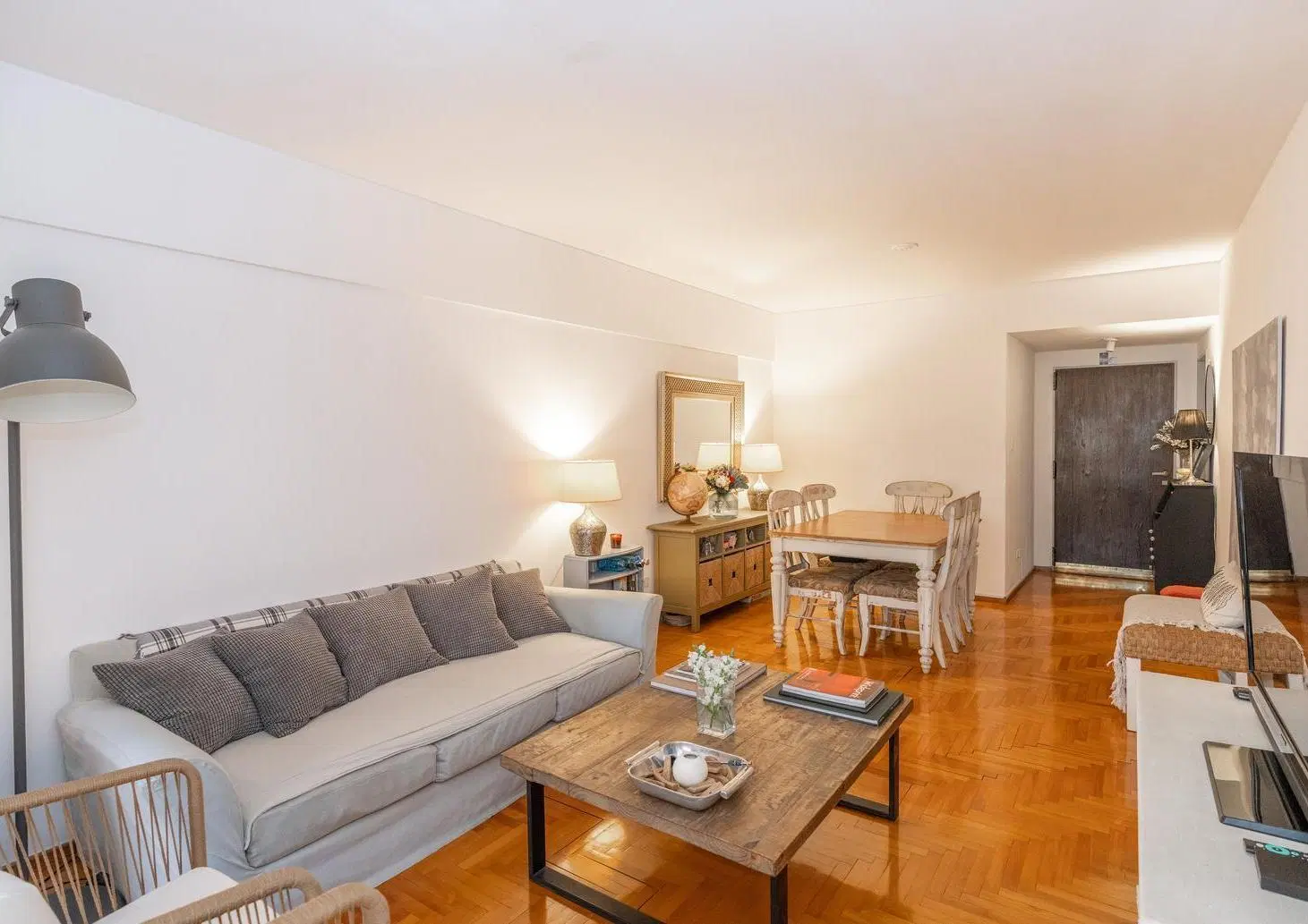 Departamento en Belgrano C 4 ambientes dos baños y cochera fija 2