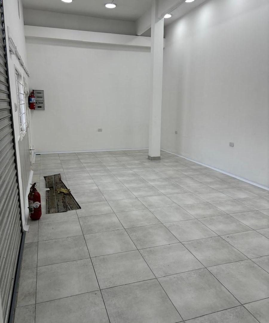 VENTA Galpón 600 Mts en Ciudadela - Ubicación estratégica - (4 Cuadras de General Paz)
