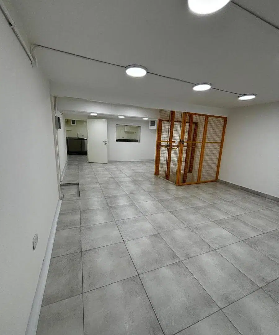 VENTA Galpón 600 Mts en Ciudadela - Ubicación estratégica - (4 Cuadras de General Paz) 2
