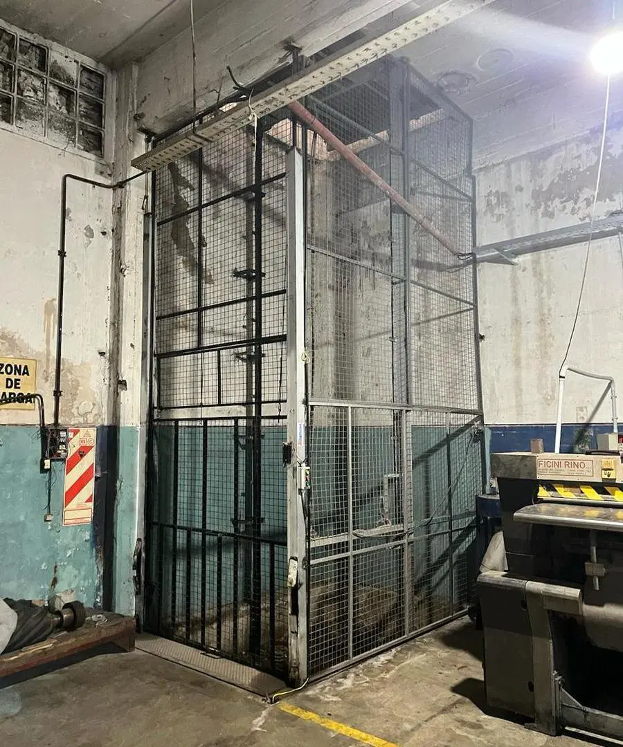 Venta Galpón en  Valentin Alsina 2