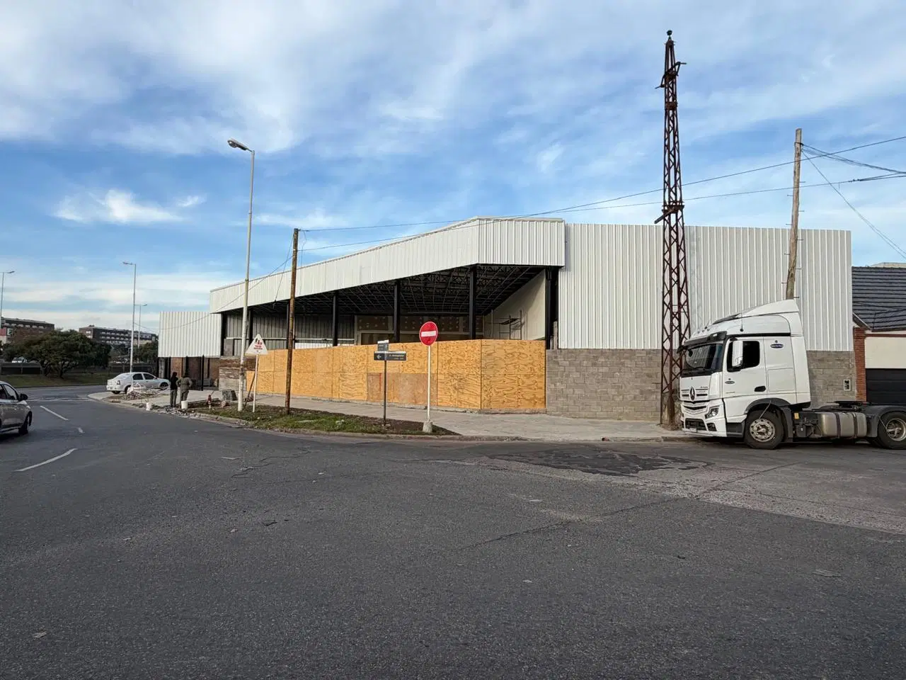 Local Comercial Ideal Concesionario Automotor 2