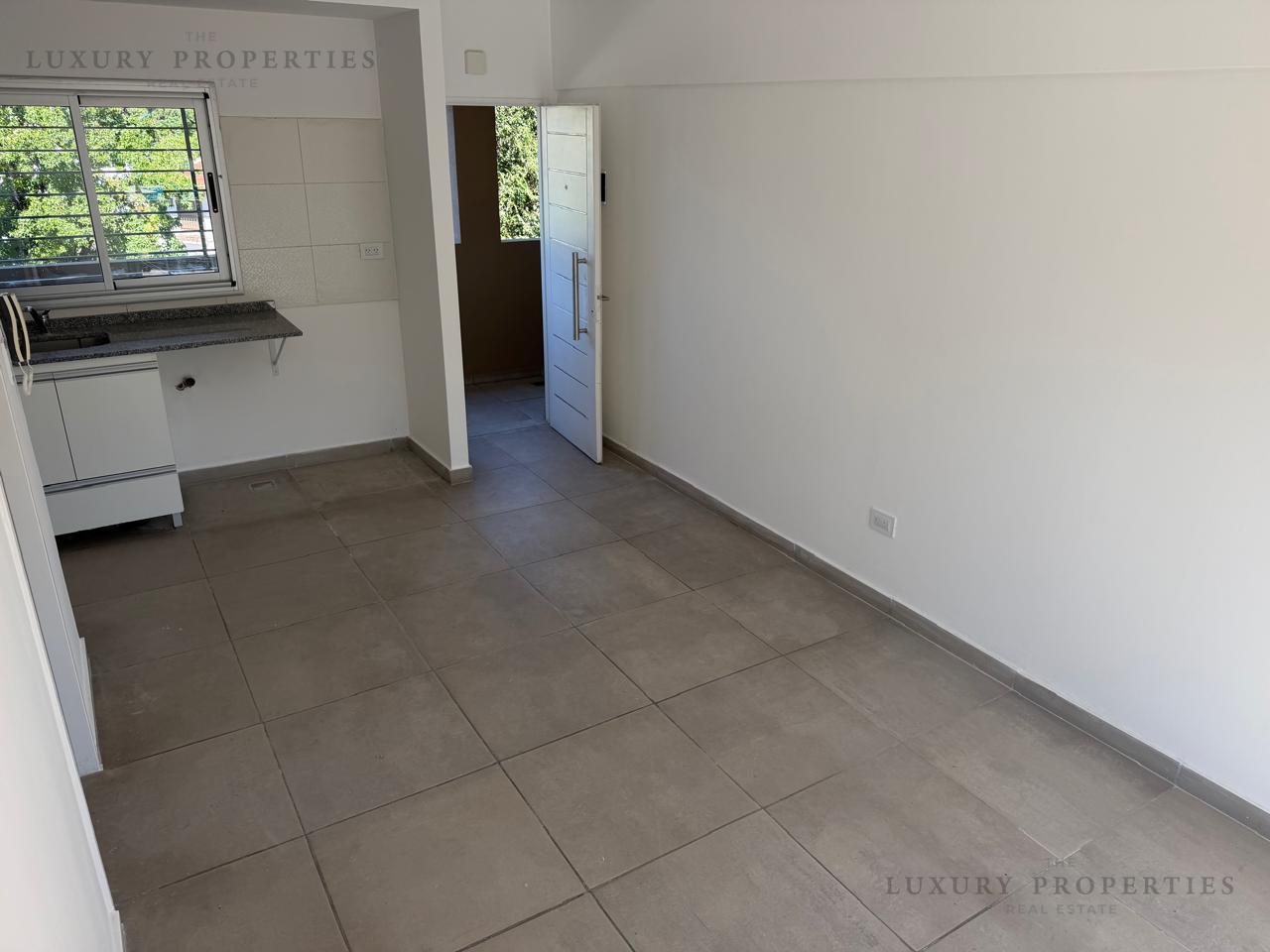 Foto de Venta departamento tipo duplex 3 ambientes en Moreno, imagen 5