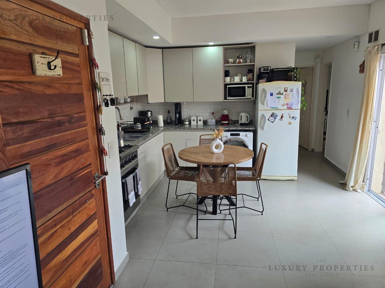 Foto de Departamento 3 ambientes Venta Pablo Nogues con cochera y baulera! Buen, imagen 1