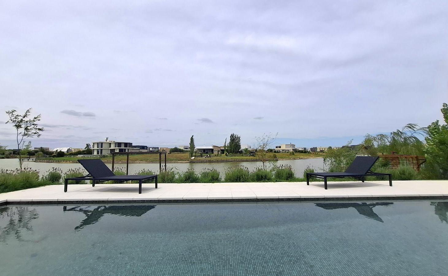 Foto de Alquiler Casa en Barrio San Sebastián Area 8, imagen 4
