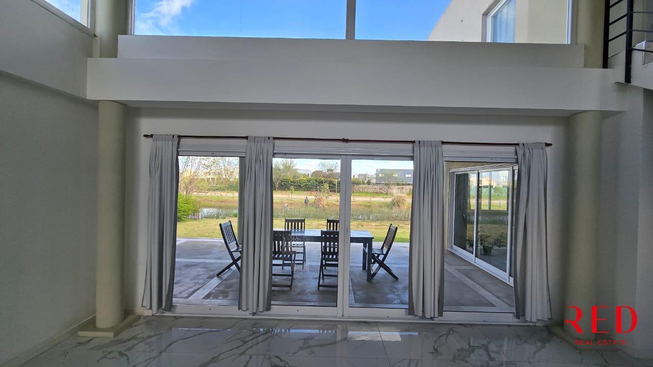 Foto de Venta Casa en El Cantón Escobar 5 ambientes Excelente estado Oportunidad, imagen 3