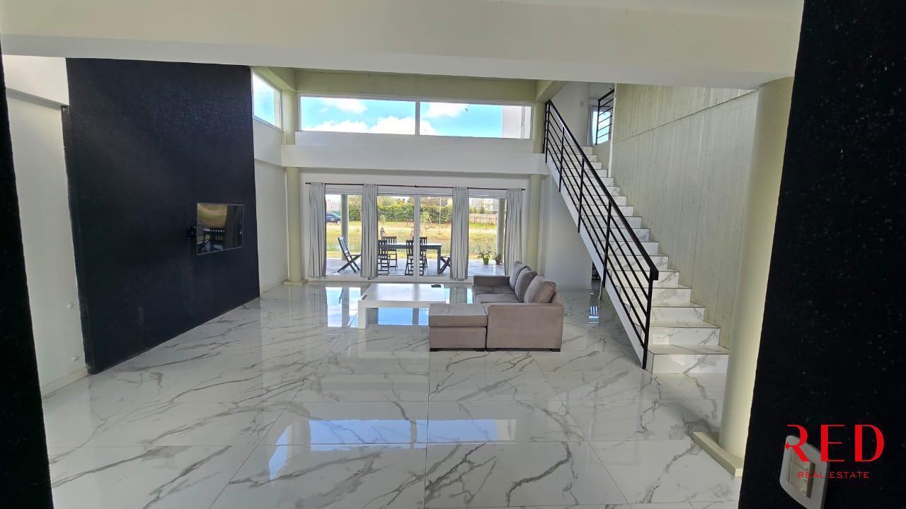Foto de Venta Casa en El Cantón Escobar 5 ambientes Excelente estado Oportunidad, imagen 1