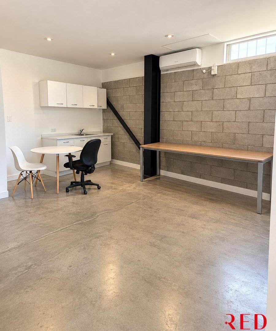 Foto de ALQUILER NAVE INDUSTRIAL 800 M2 - Polo Industrial 24 - MORENO, imagen 3