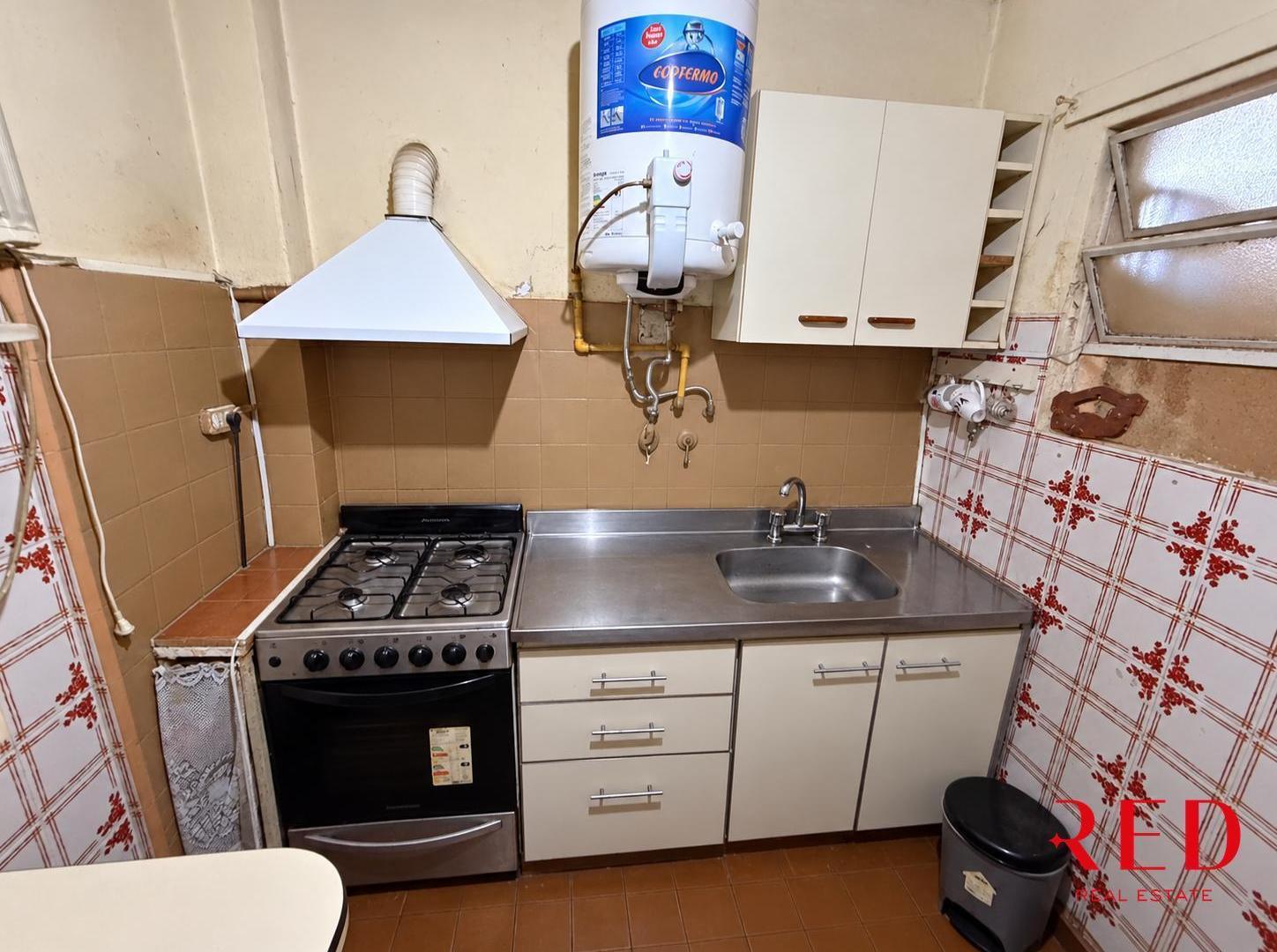 Foto de PVenta PH 2 ambientes con terraza propia y parrilla Montecastro, imagen 4