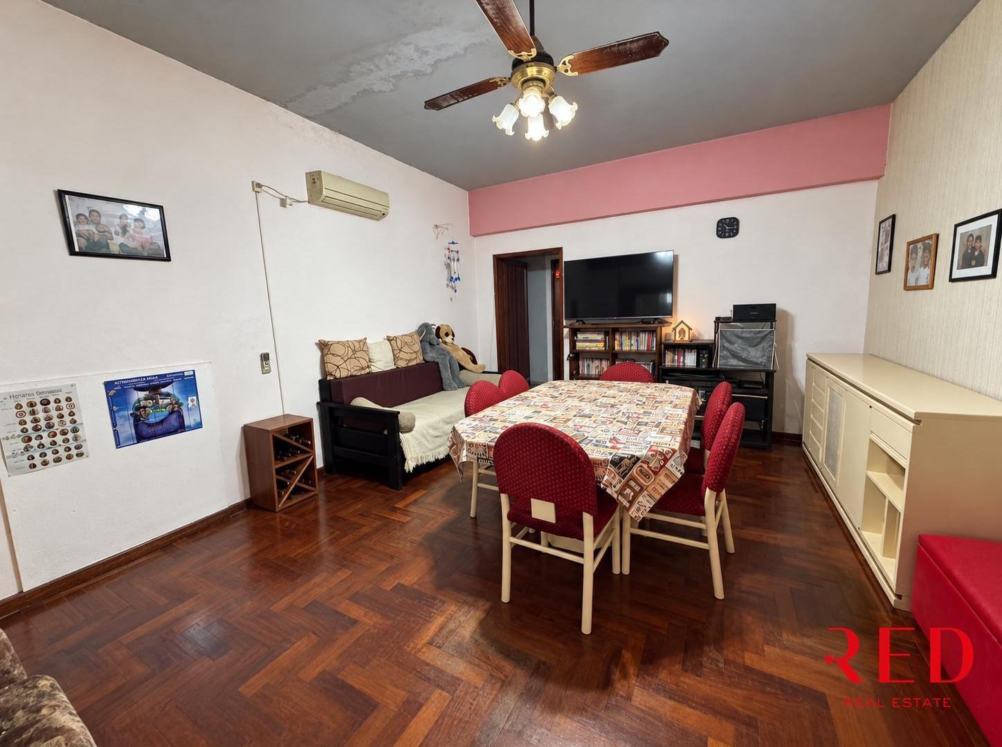 Foto de PVenta PH 2 ambientes con terraza propia y parrilla Montecastro, imagen 2