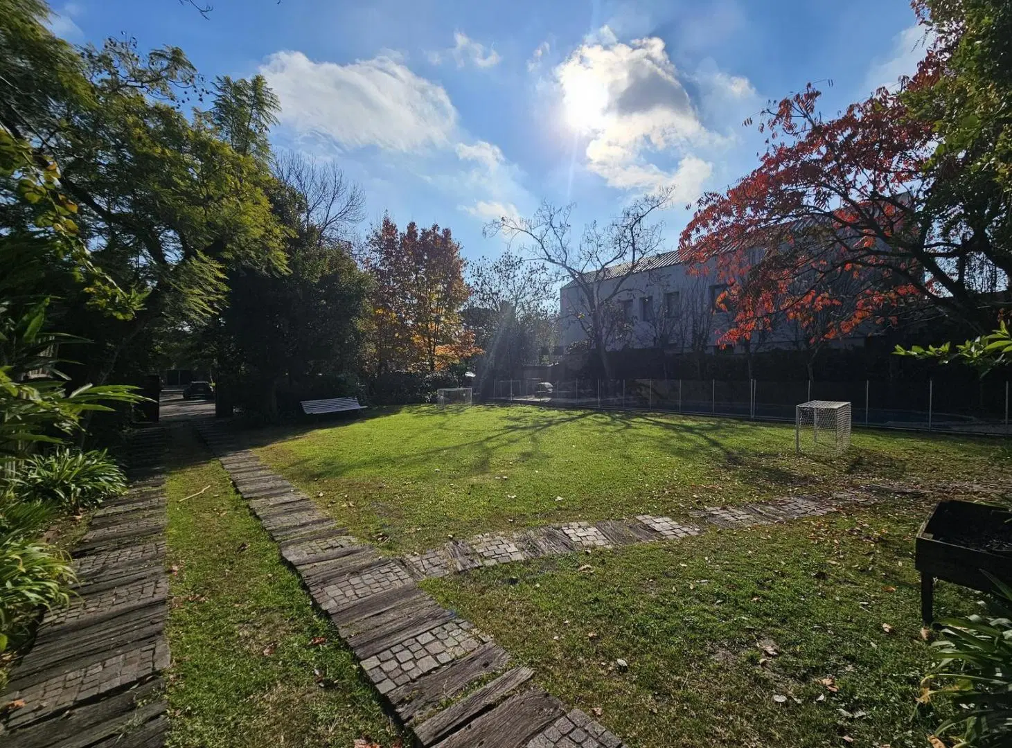 Casa con jardín en venta en Barrio Cerrado San Jose 3