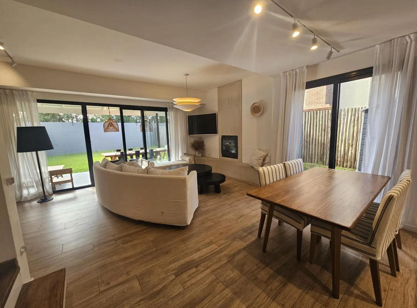 Casa con jardín en Barrio Cerrado Los Patos 4