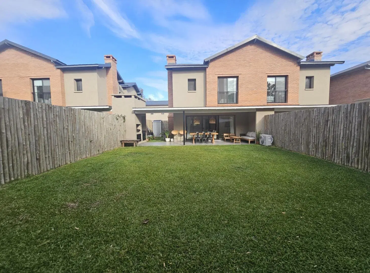 Casa con jardín en Barrio Cerrado Los Patos 2