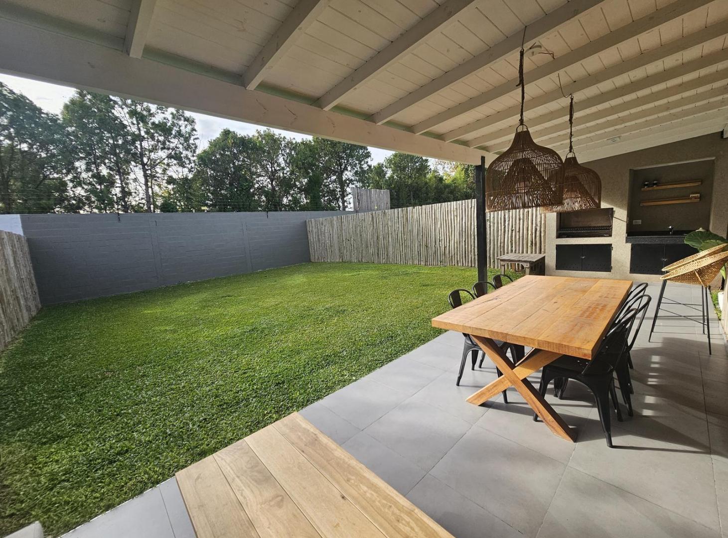 Foto de Casa con jardín en Barrio Cerrado Los Patos, imagen 1