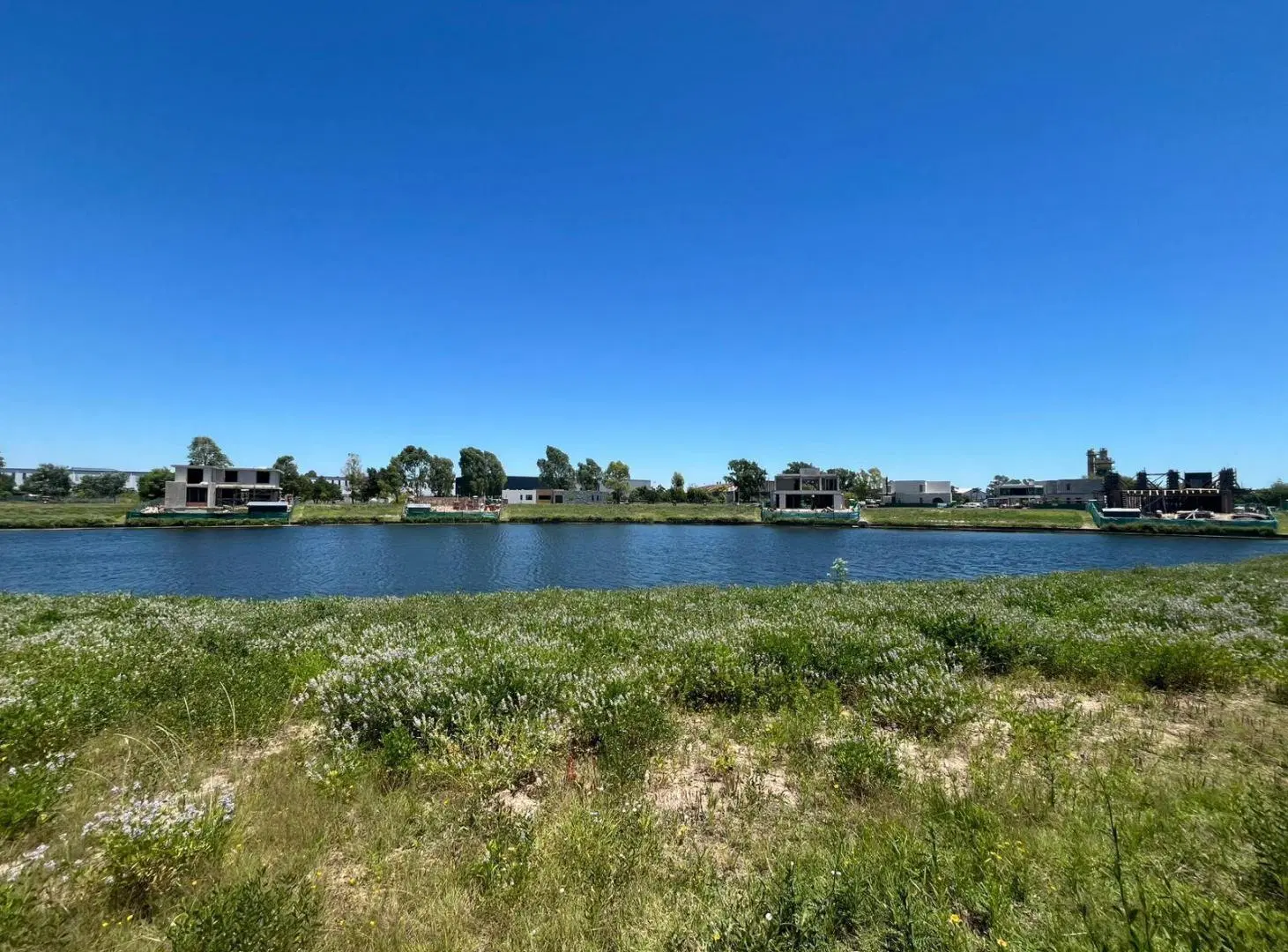 Nuevo Lote en San Fermin en Isla. Excelente Orientación Oeste 1