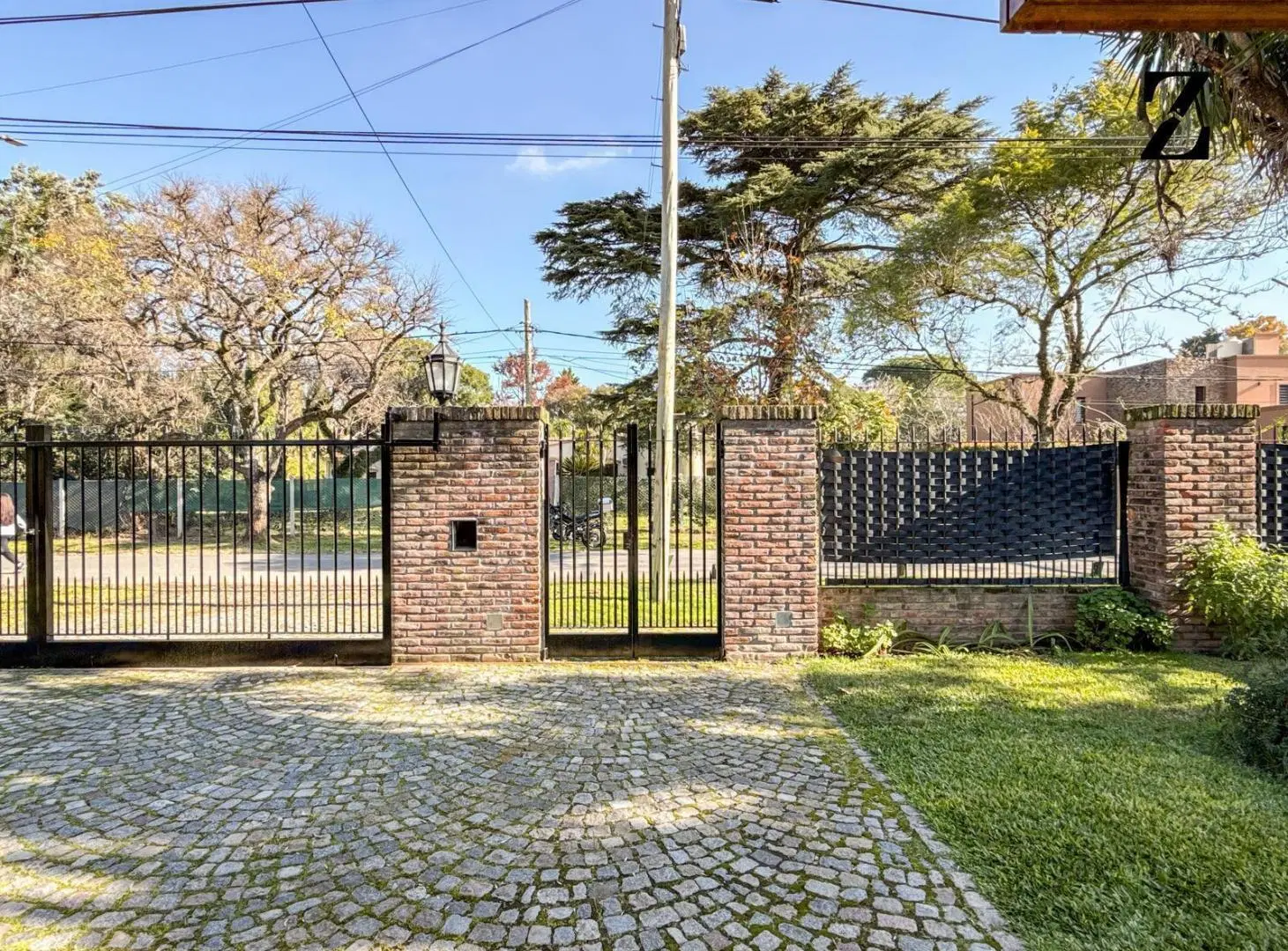 Excelente CASA en  Don Torcuato a la VENTA 8
