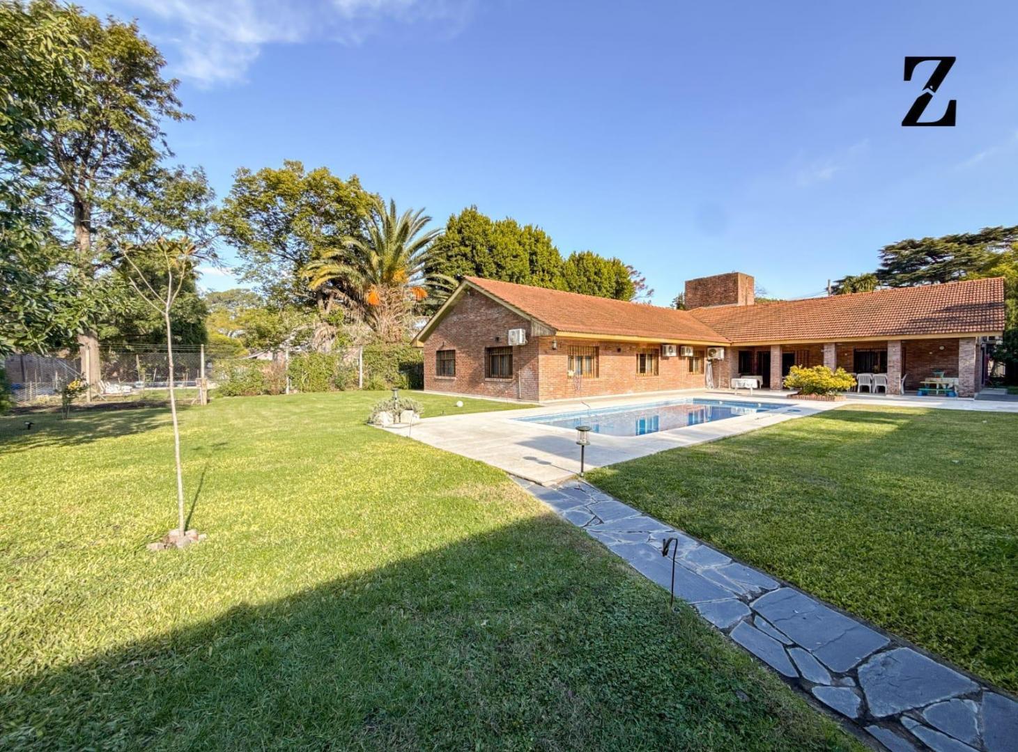 Excelente CASA en Don Torcuato a la VENTA
