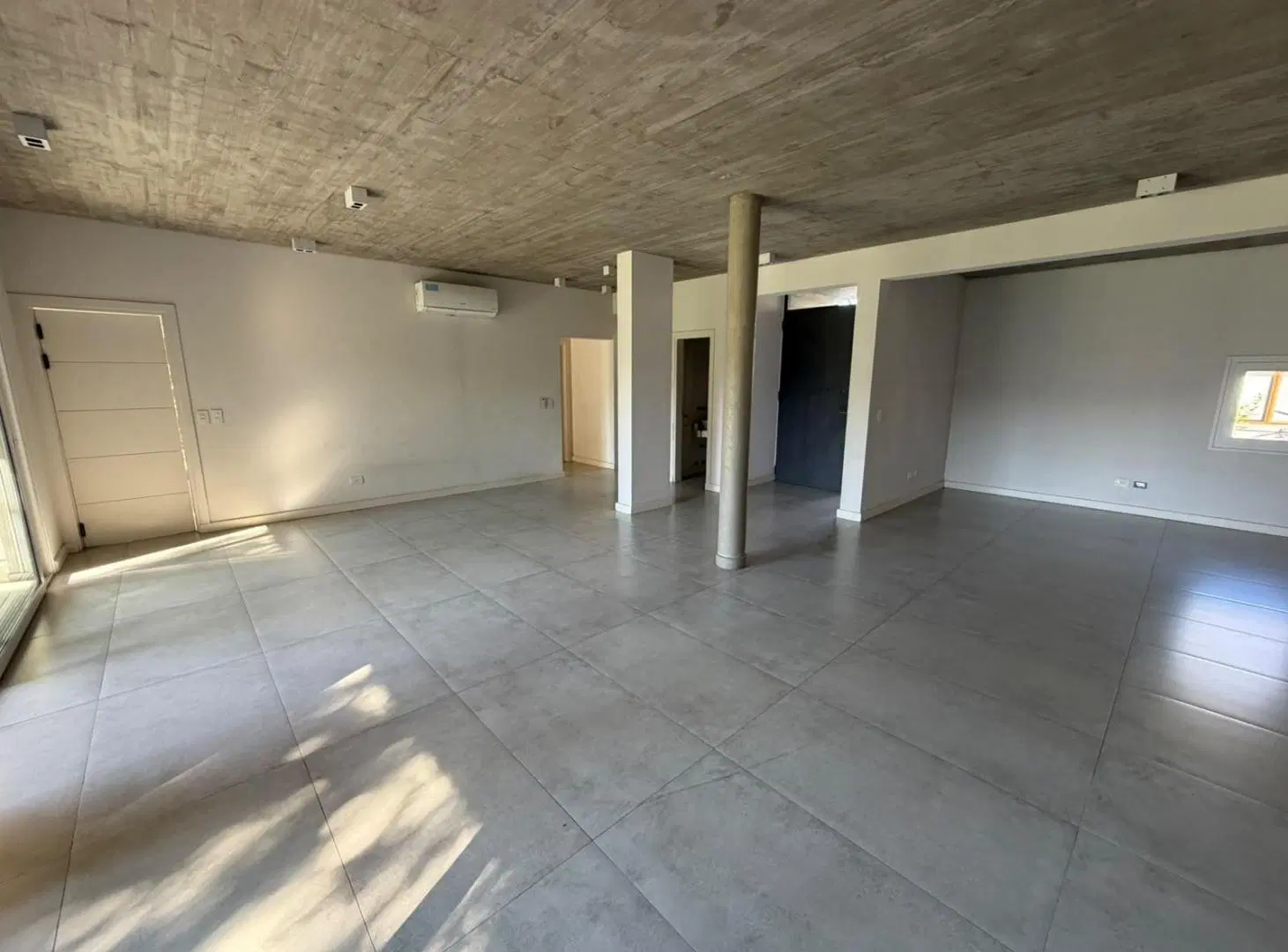 Casa en alquiler en barrio cerrado de La Horqueta 8