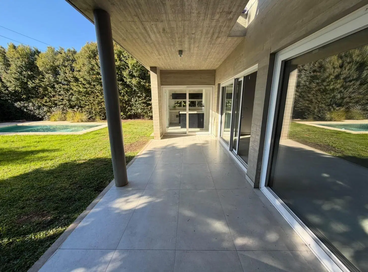 Casa en alquiler en barrio cerrado de La Horqueta 3