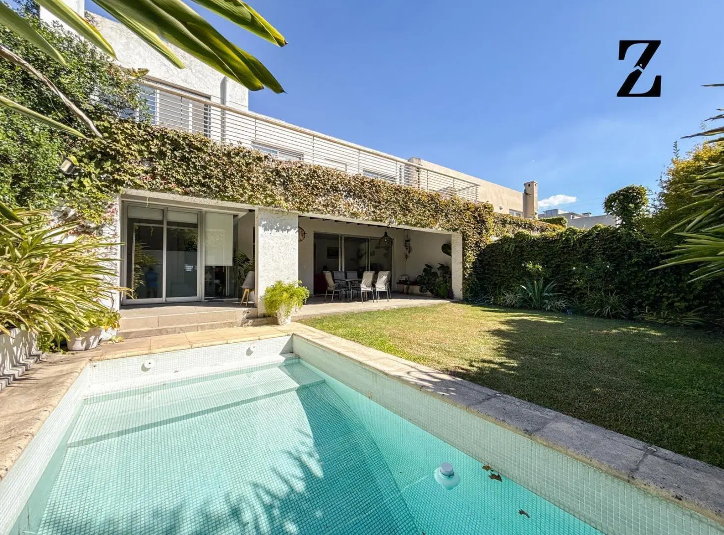 Moderna Casa en Venta en Virasoro Village | Barrio Cerrado 8