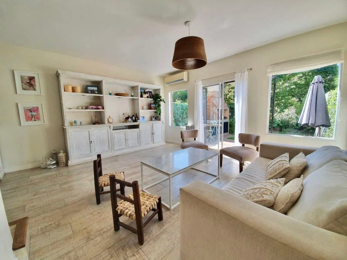 Casa tríplex en Venta – Complejo "Los Robles" beccar san isidro 3