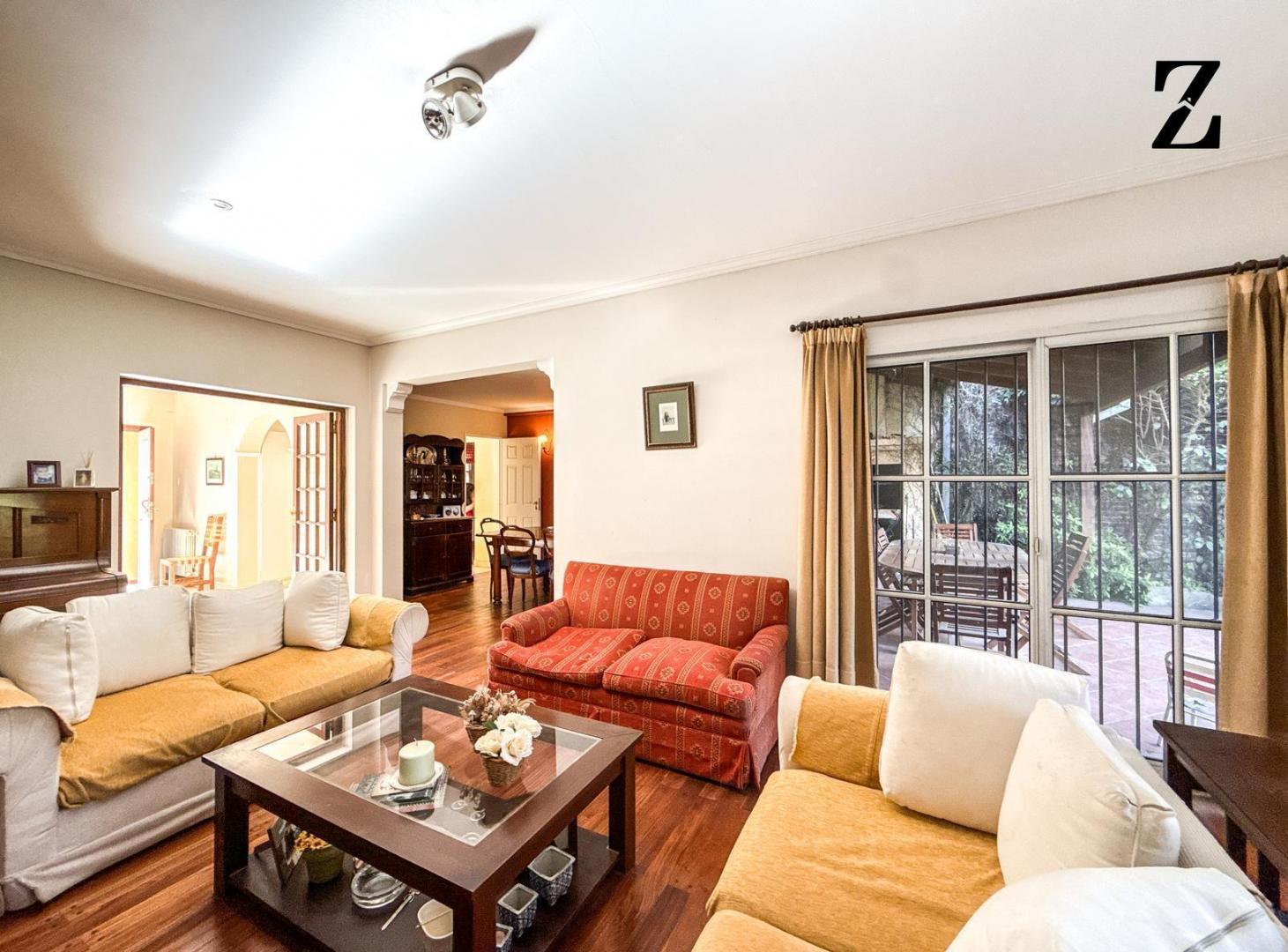Foto de Casa con jardín en venta en el Bajo de San Isidro, imagen 1