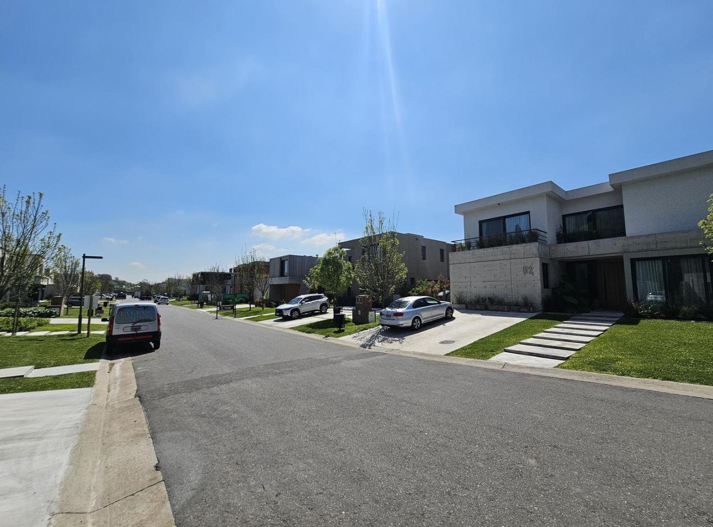 Foto de Terreno en venta en Barrio Cerrado Los Cardos, Orientación Noreste, imagen 1