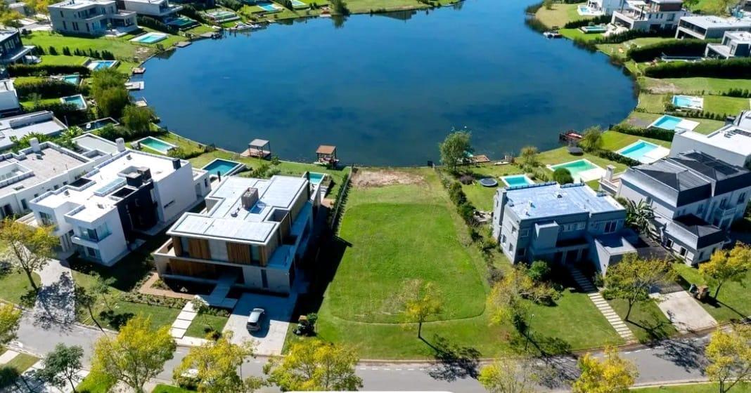 Foto de VENDO LOTE AL AGUA en Barrio Marinas, Puertos De Escobar, Escobar, imagen 2