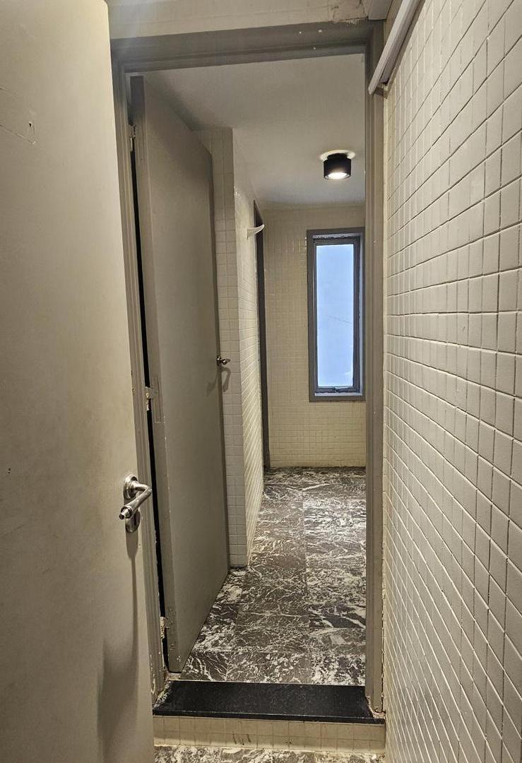 Foto de Alquiler Piso 10 completo en Reconquista al 100 (252 m²) – Dos alas, imagen 1