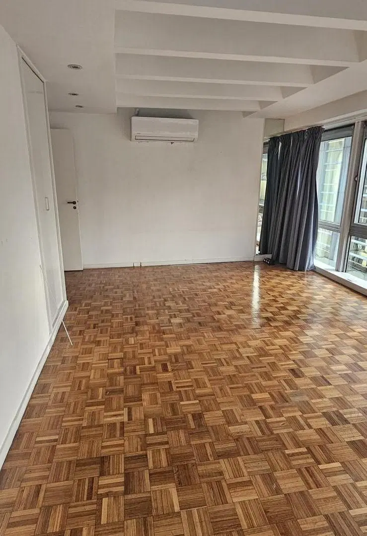 Venta: Piso 10 completo en Reconquista al 100 – 271 m² – Dos alas independientes, 3 cocheras 3