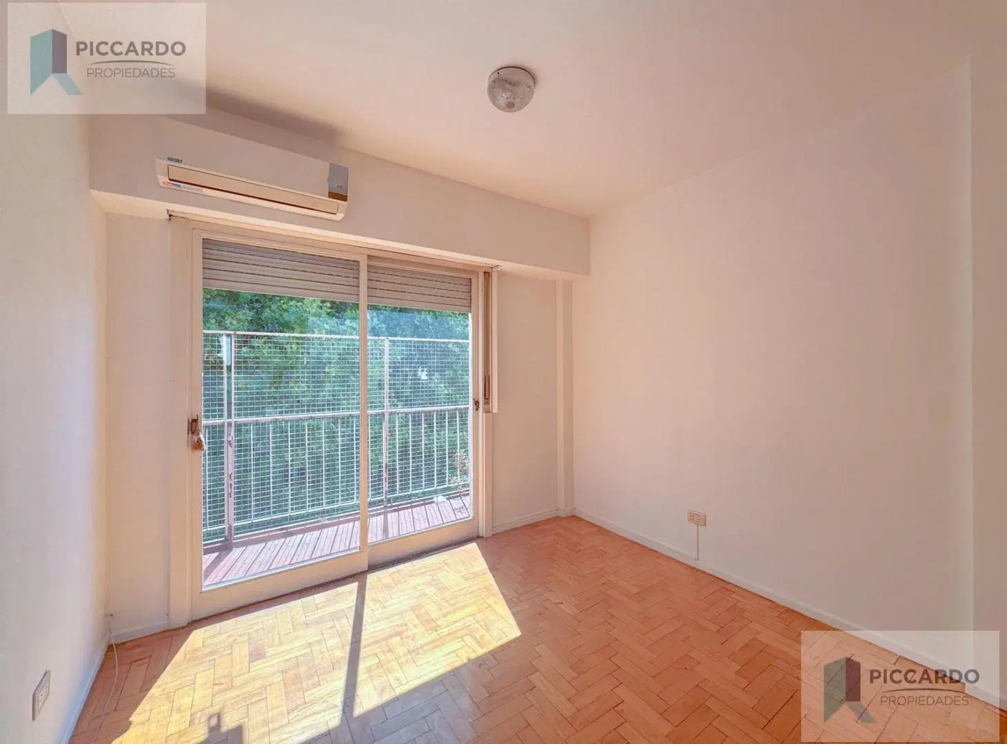 Luminoso 2 amb al frente en Belgrano | Piso alto c/ balcón | A metros de Av. Cabildo 1