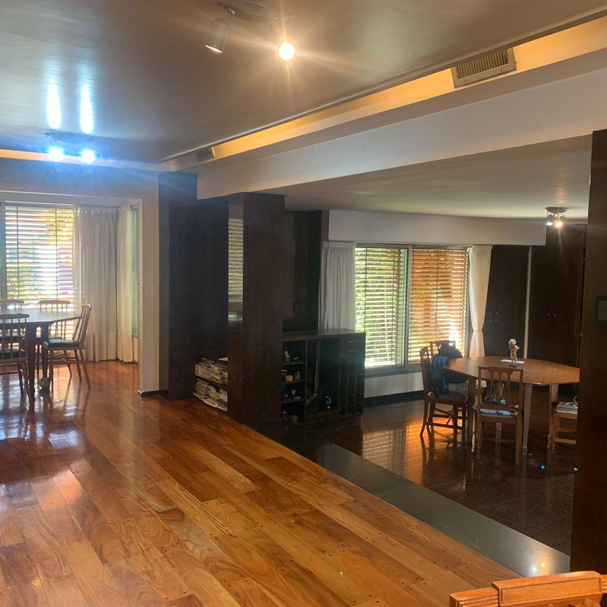 Hermosa Casa de Categoría 4 Ambientes en Venta en San Martín Centro 2