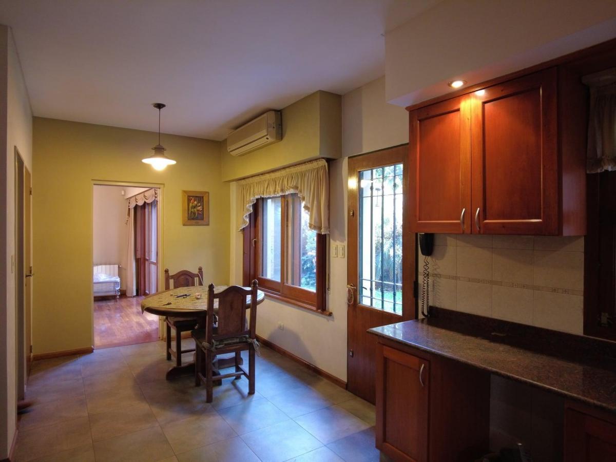 Excelente Casa 5 Ambientes en Venta San Martin Centro 2