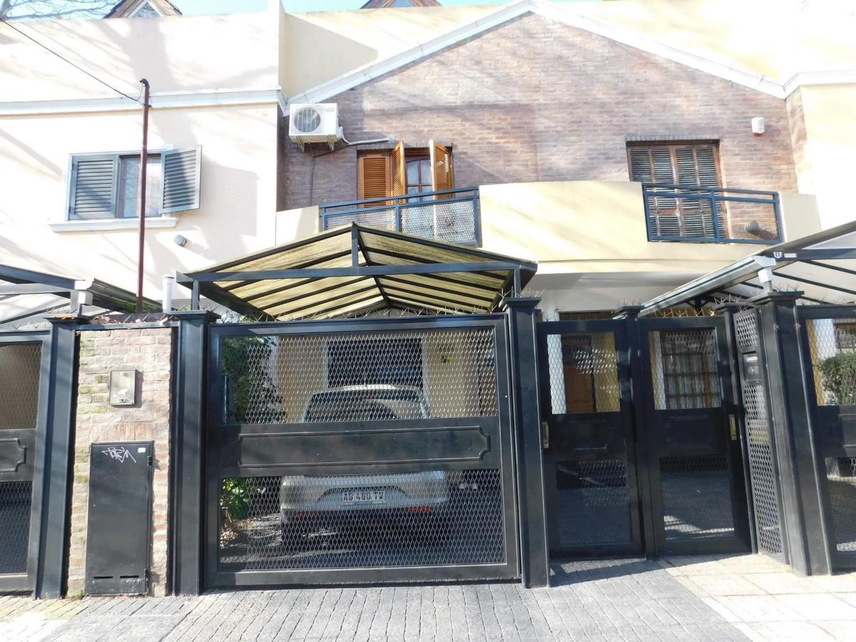 Triplex 4 Ambientes en Venta en San Andrés (Zona Agustiniano) 1