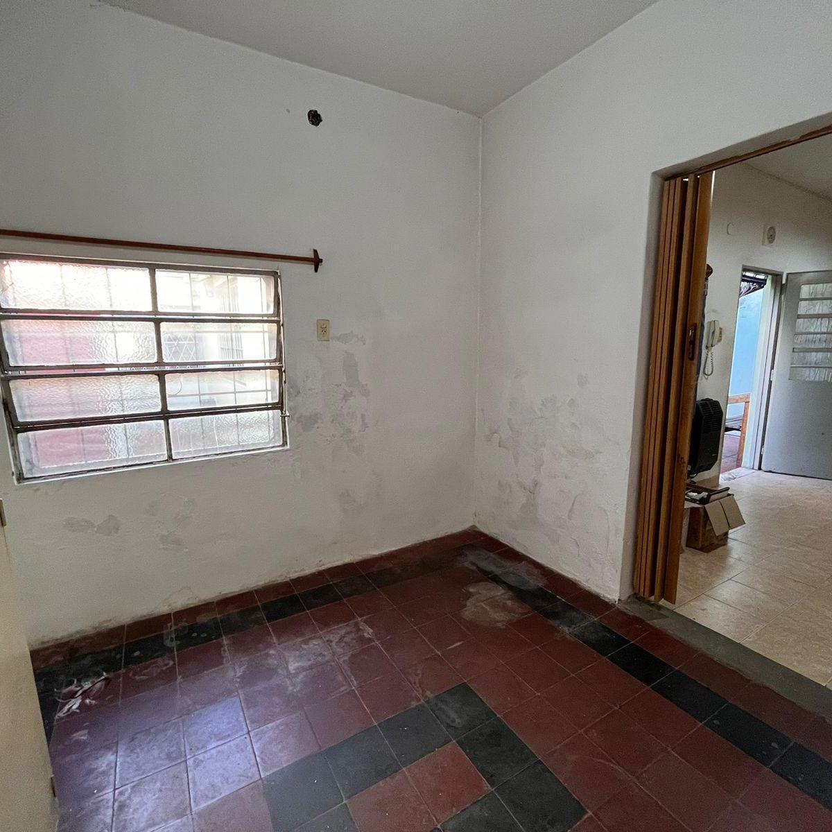 Casa 4 Ambientes con Garaje y Quincho en Venta en San Andrés 5