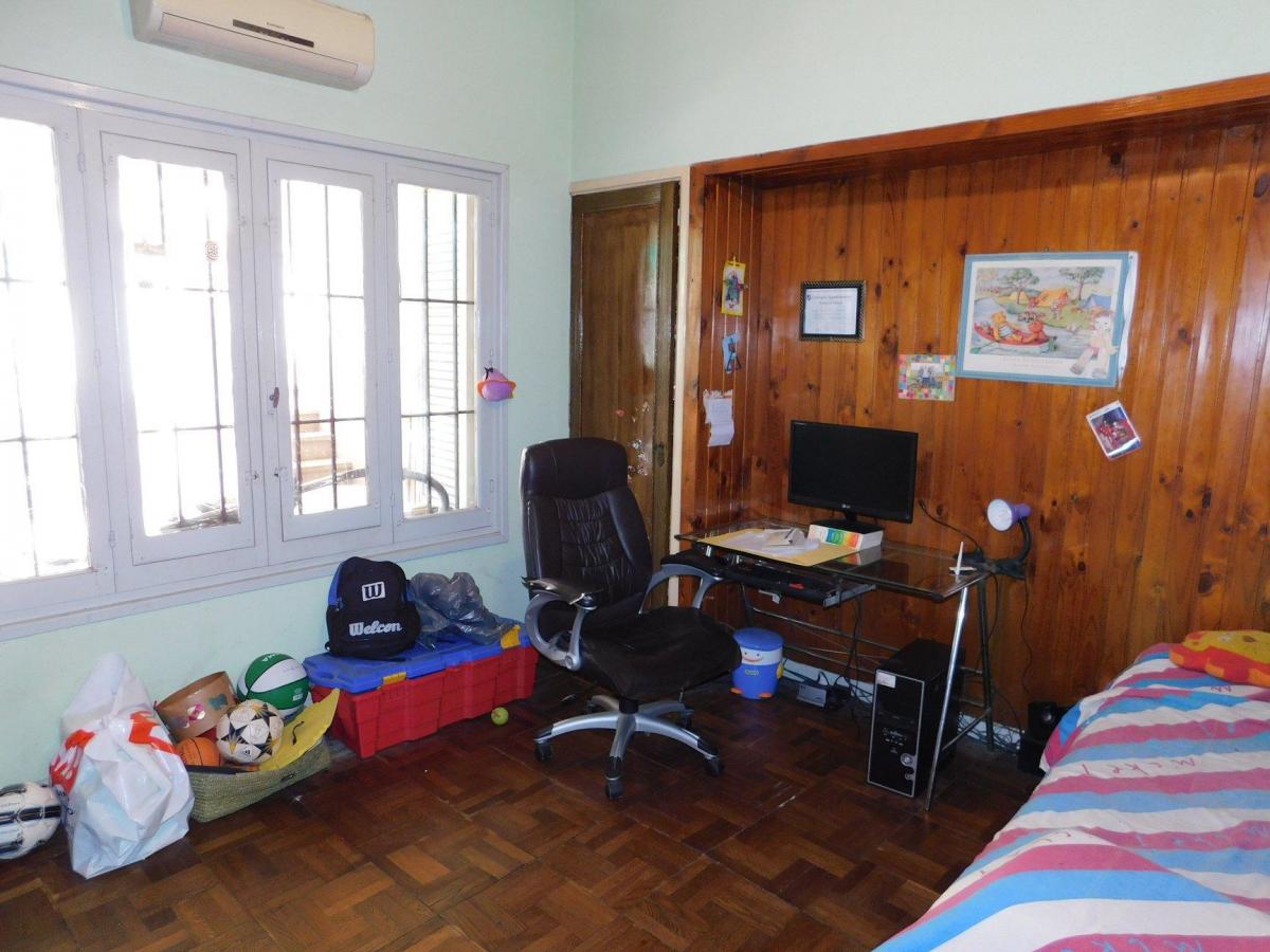 Oportunidad! Casa Al Frente 4 Ambientes C/dpto Al Fondo Zona Agustiniano 2