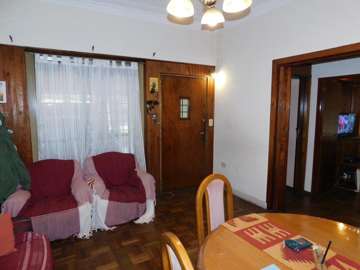 Oportunidad! Casa Al Frente 4 Ambientes C/dpto Al Fondo Zona Agustiniano 5